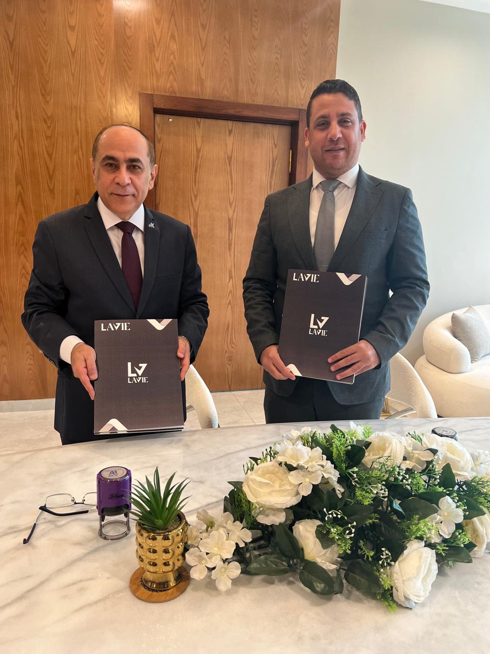 لافي جلوبال للخدمات التعليمية واللوجيستية توقّع اتفاقية تعاون  مع مركز ETIC للتدريب الإداري بدولة قطر